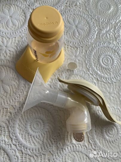 Молокоотсос medela ручной+бесп пакеты для молока