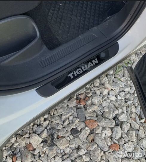 Накладки на пороги Tiguan / Тигуан 2016-2022 г.в