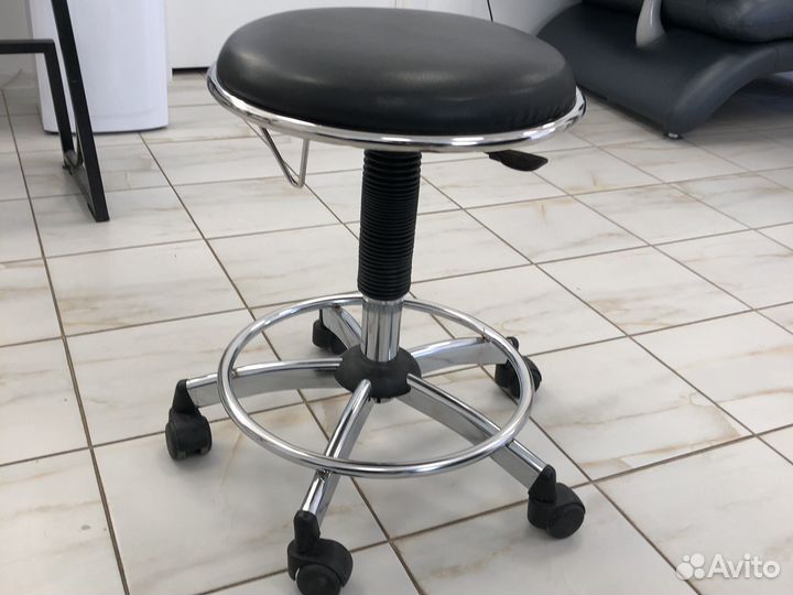 Стул косметологический