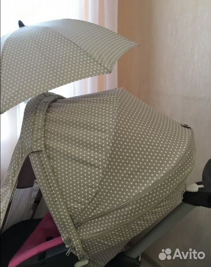 Летний кит с зонтиком на Stokke