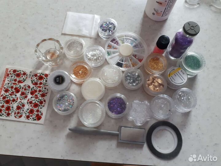 Для дизайна ногтей