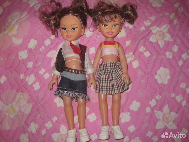 Много кукол