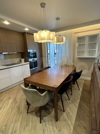 3-к. квартира, 85 м², 10/14 эт.