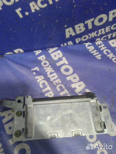 Блок управления abs Nissan Cefiro A32 седан VQ20DE