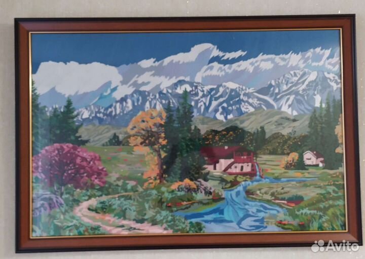 Картина вышитая гладью 