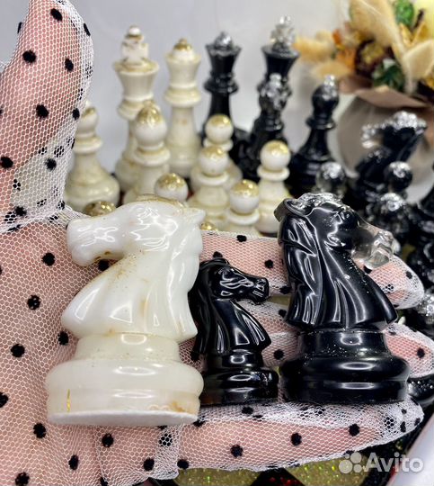 Большие шахматные фигуры из эпоксидной смолы