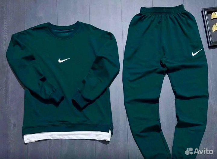 Костюм двойка nike(свитшот и спортивные штаны)