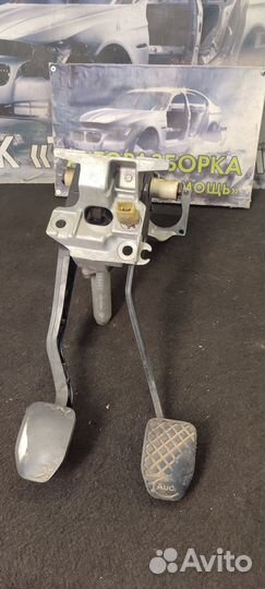 Педальный узел Audi 100 C4