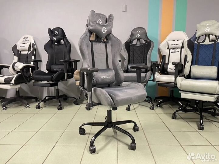 Компьютерное офисное кресло с массажем (новые)