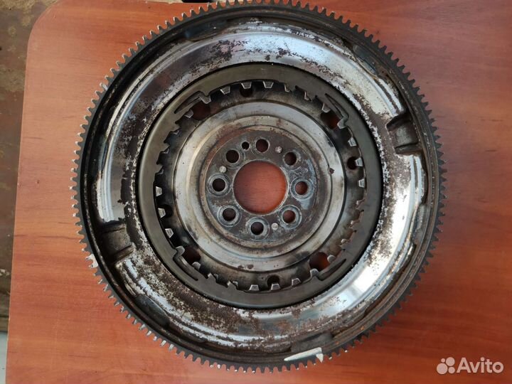 Маховик Passat b7