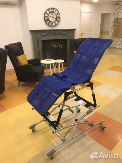 Кресло шезлонг R82 для купания людей с овз и дцп
