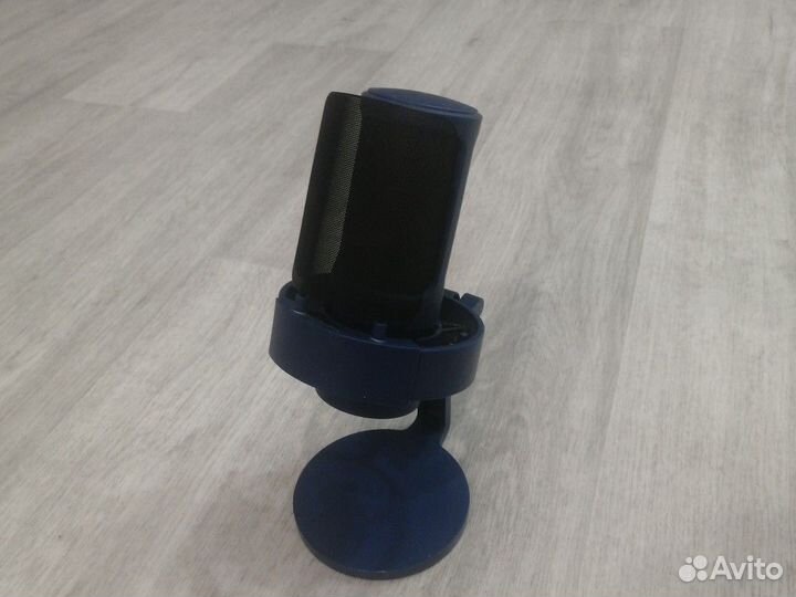 Продам микрофон Fifine ampligame a8