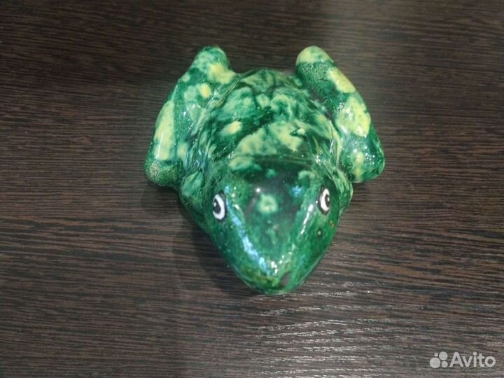 Лягушка сувенир