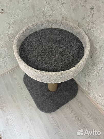 Когтеточка с лежанкой 