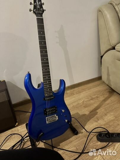 Электро гитара и комбик