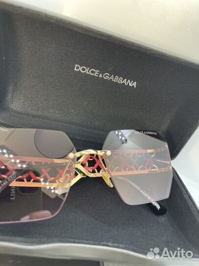 Солнцезащитные очки женские