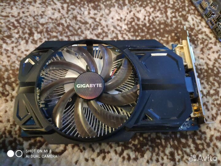 Материнская плата в сборе