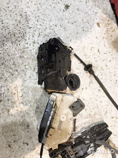 Дверные замки на фольцвацен golf 6