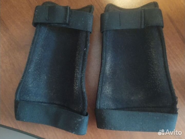 Футбольные щитки