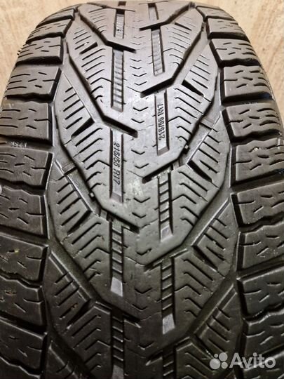 Kormoran Snow 215/55 R17 98V