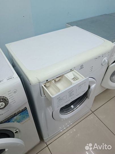 Стиральная машина Indesit Wisl62
