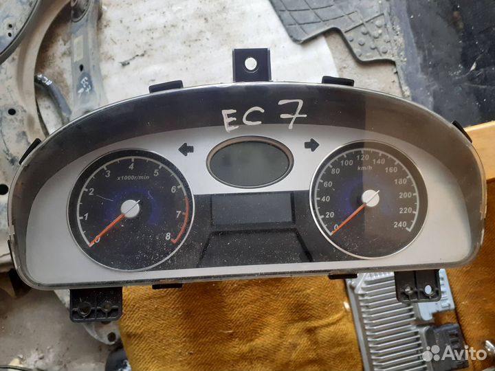 Щиток приборов Geely Emgrand EC7