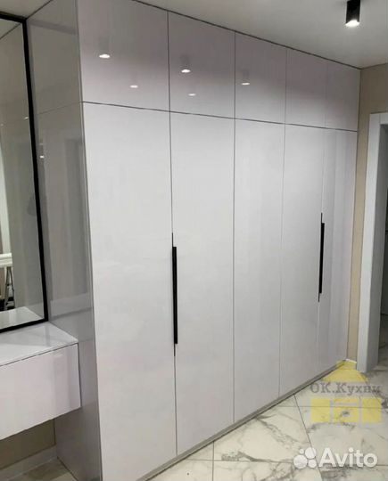 Шкаф в детскую