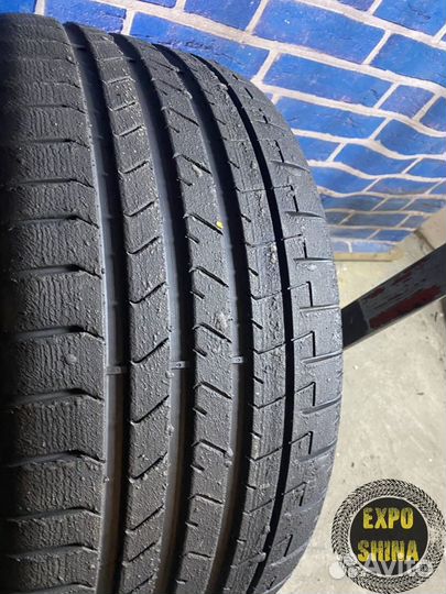 Pirelli P Zero PZ4 245/35 R19
