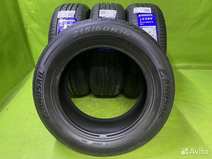 Landsail LS388 215/60 R16 95V