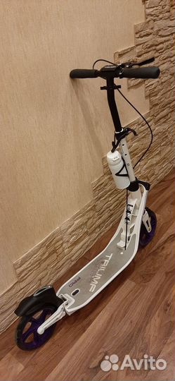 Самокат городской с ручным тормозом