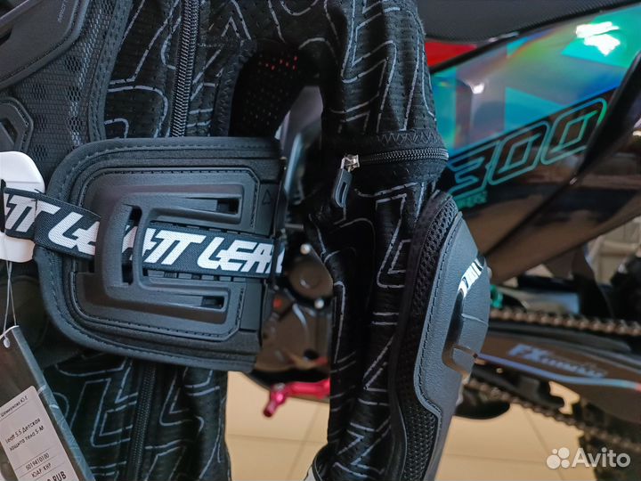 Защита панцирь подростковый leatt Body Protect.5.5