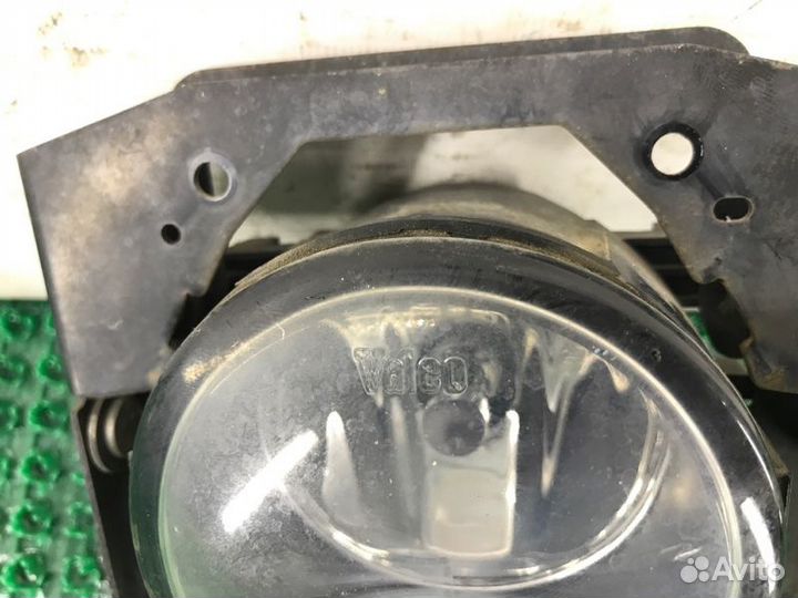 Фара противотуманная передняя Mitsubishi Outlander