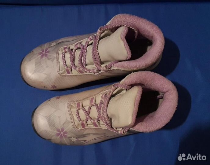 Ботинки лыжные детские 35 р