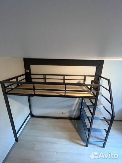 Кровать чердак с лестницей на заказ