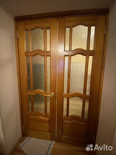 Двери разные массив межкомнатные