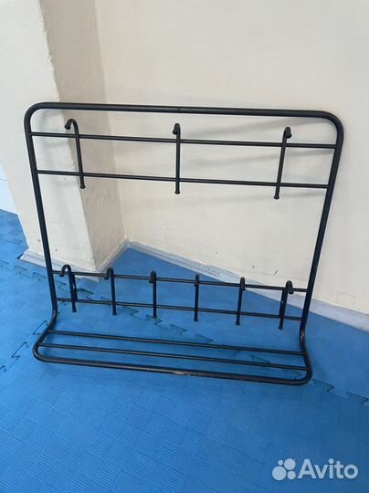 Вешалка настенная металлическая