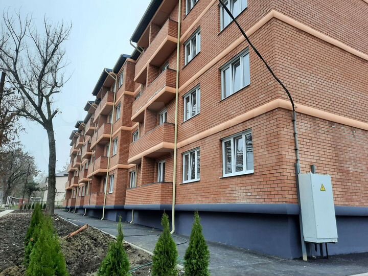 4-к. квартира, 80 м², 2/4 эт.