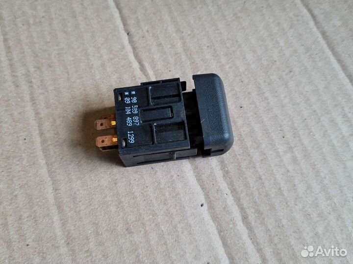 Кнопка аварийной сигнализации Opel Zafira A