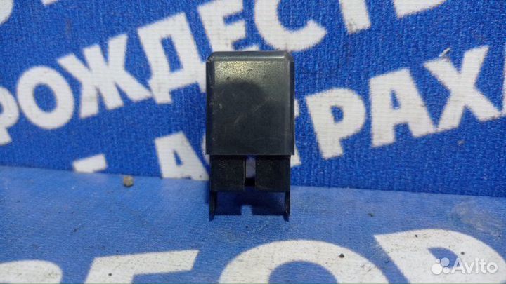 Реле Mitsubishi Pajero 2 внедорожник 4M40 1995