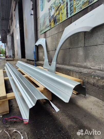 Пороги кузовные Renault Sandero 1