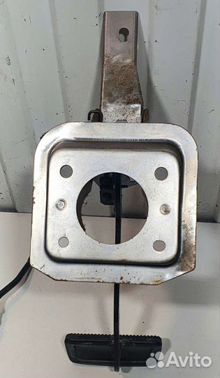 Педаль Nissan Wingroad Y11, AD