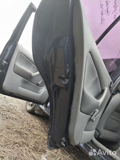 Дверь задняя левая в сборе Skoda Octavia