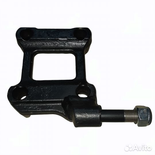 Кронштейн подвески левый с пальцем под амортизато