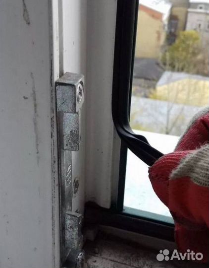 Регулировка пластиковых окон, фурнитура, ручки