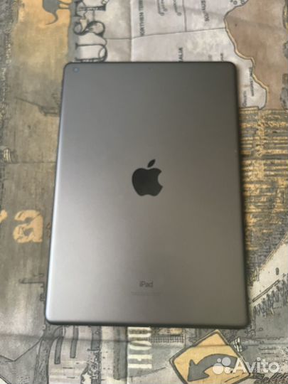 iPad 10.2