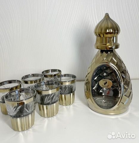 Графин и стопки