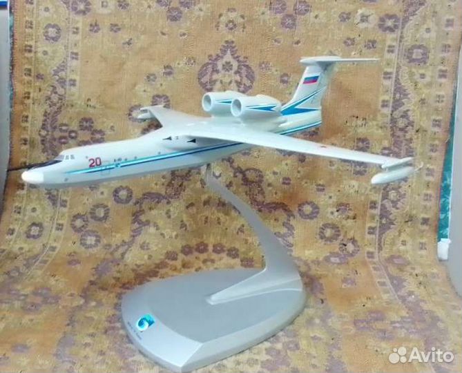 Настольная модель самолёта А-40