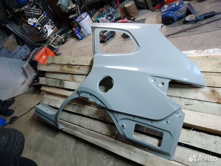 Заднее левое крыло Hyundai Grand Santa Fe