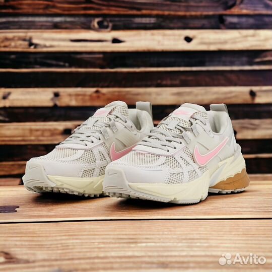 Кроссовки женские Nike V2K Run