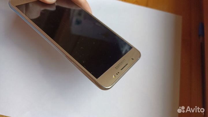 Samsung Galaxy J7 (2016), 2/16 ГБ